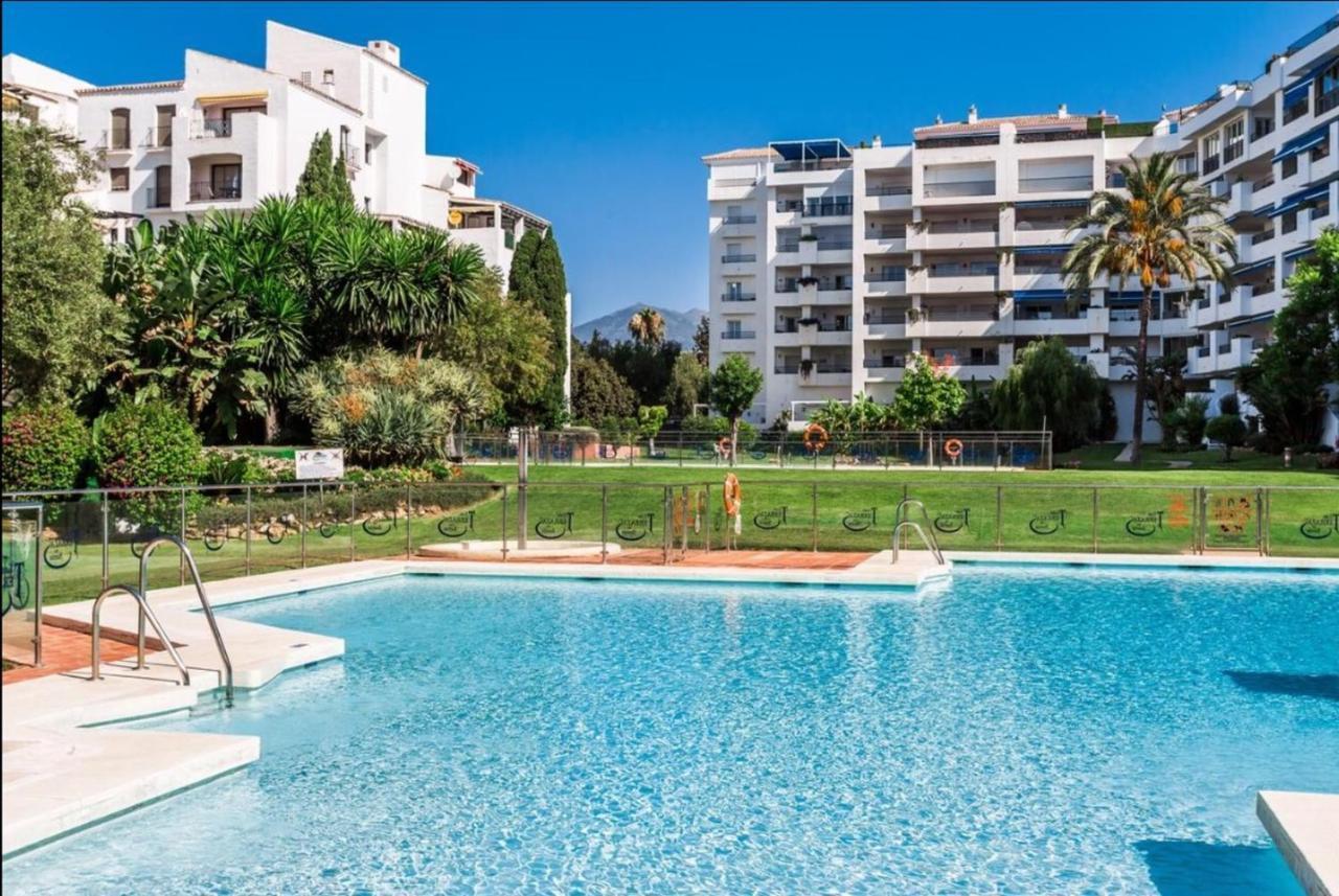 Ferienwohnung Terrazas de Banus Marbella Exterior foto